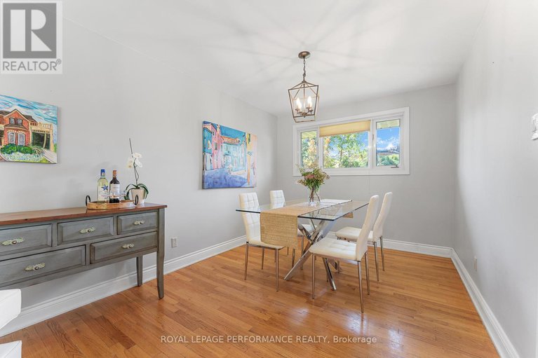 28878550/1044-cromwell-drive/riverside-park/ottawa/ontario/K1V6K5_11