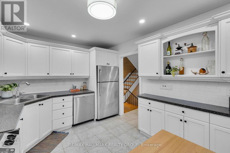 29648100/285-fairmont-avenue/civic-hospital/ottawa/ontario/K1Y1Y4_14