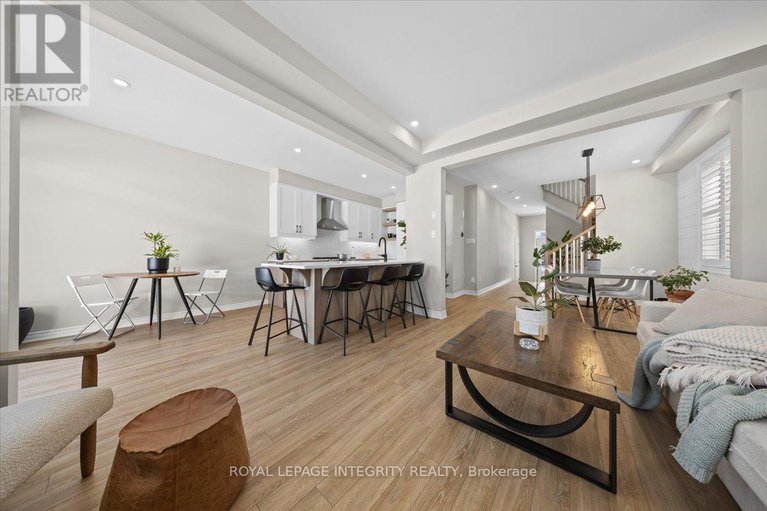 28608346/355-crossway-terrace/stittsville-north/ottawa/ontario/K2S2Z3_13