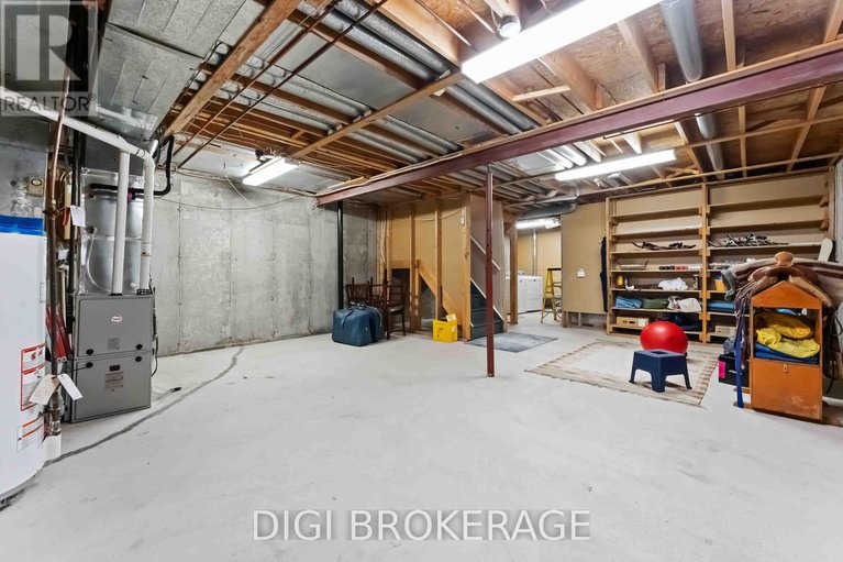 28971569/28-710-coronation-avenue/riverview-park/ottawa/ontario/K1G4G7_26