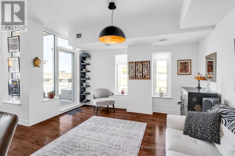 28487683/413-575-byron-avenue/mckellarhighland/ottawa/ontario/K2A1R7_13