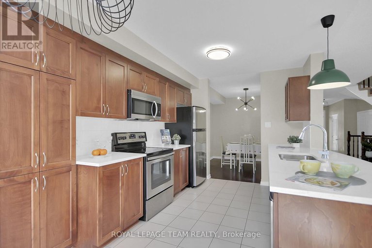 28857823/1464-carronbridge-circle/emerald-meadowstrailwest/ottawa/ontario/K2M0G6_15
