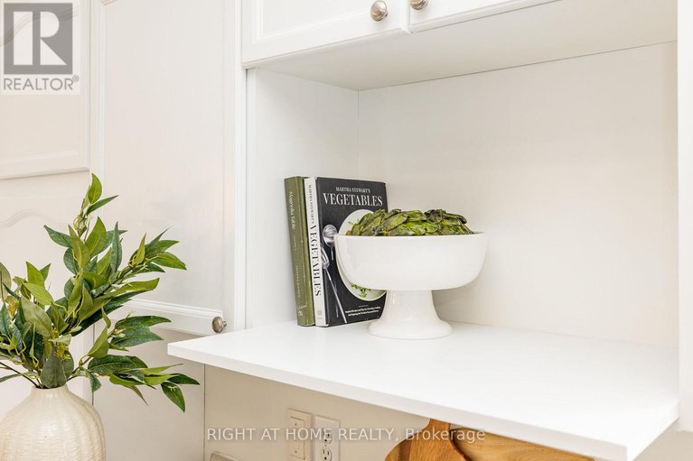 29233158/117-kincardine-drive/glencairnhazeldean/ottawa/ontario/K2V1B1_14