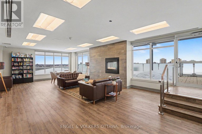 29393830/318-7-marquette-avenue/vanier/ottawa/ontario/K1L8A7_20