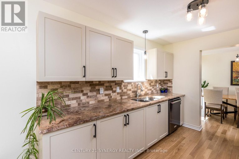 28744684/249-markland-crescent-e/barrhaven-east/ottawa/ontario/K2G6A7_16