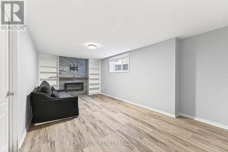 29230906/104-eye-bright-crescent/riverside-southgloucester-glen/ottawa/ontario/K1V2K5_29