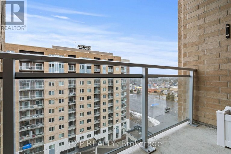 29557757/1006-330-titan-private/borden-farmstewart-farmcarleton-heightsparkwood-hills/ottawa/ontario/K2G1G3_17