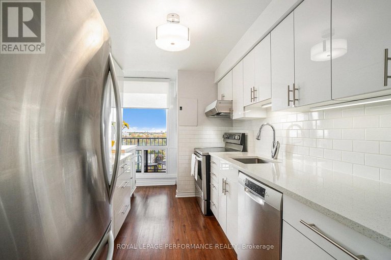 28976196/1508-1195-richmond-road/woodroffe/ottawa/ontario/K2B8E4_16