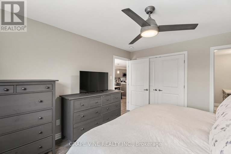 29484450/923-leishman-drive/mississippi-mills-ramsay-twp/mississippi-mills/ontario/K0A1A0_23