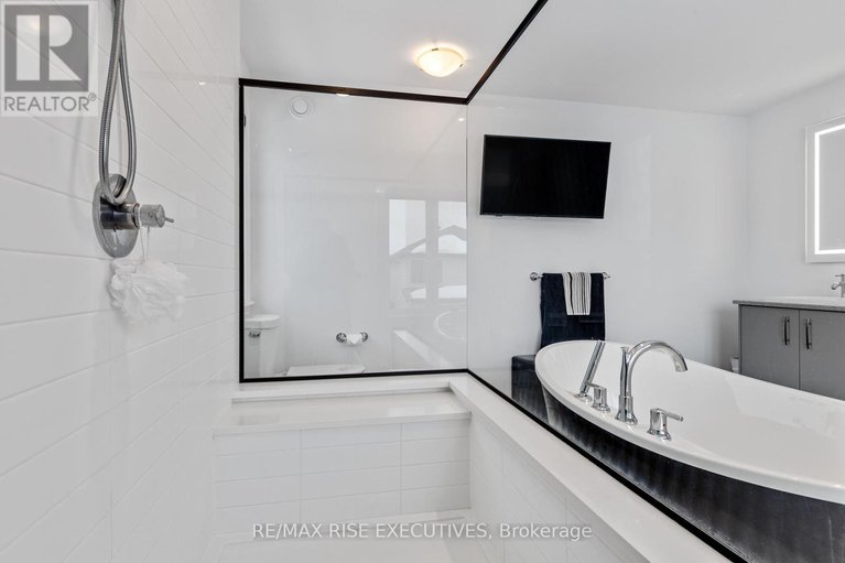 28284829/165-finsbury-avenue/stittsville-south/ottawa/ontario/K2S2P5_28
