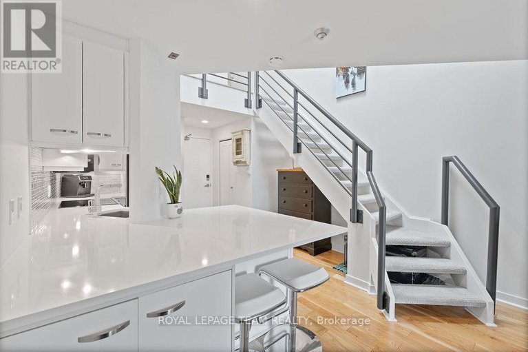 28678301/26-202-st-patrick-street/lower-townbyward-market/ottawa/ontario/K1N5K3_10