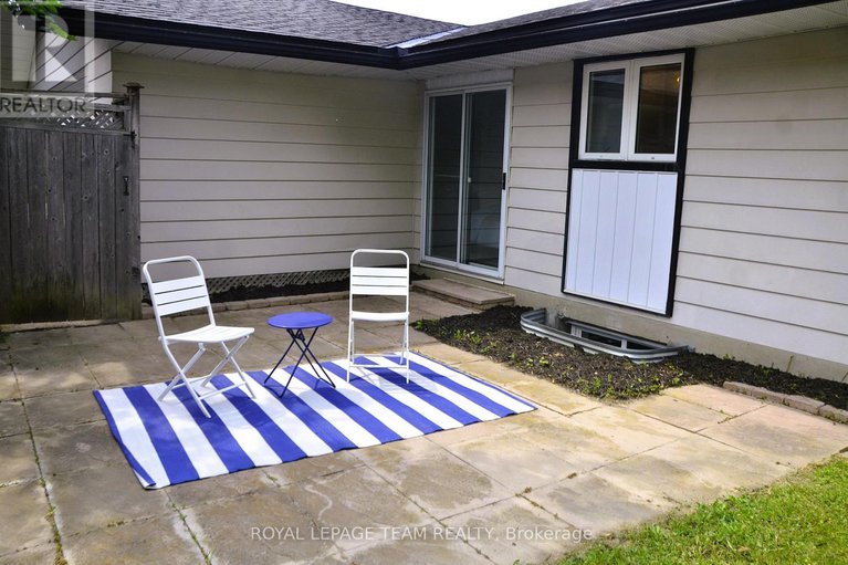 28613044/2931-southmore-drive-e/riverside-park-south/ottawa/ontario/K1V6Z6_30