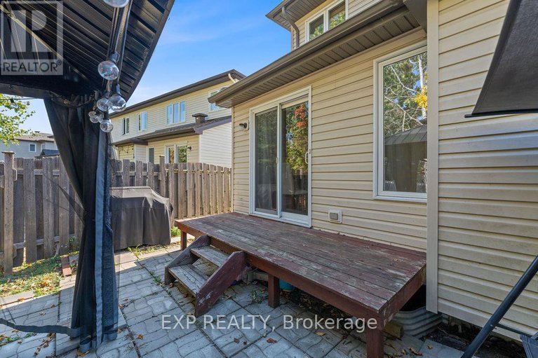 28971340/4085-kelly-farm-drive/blossom-parkkemp-parkfindlay-creek/ottawa/ontario/K1T4J3_45