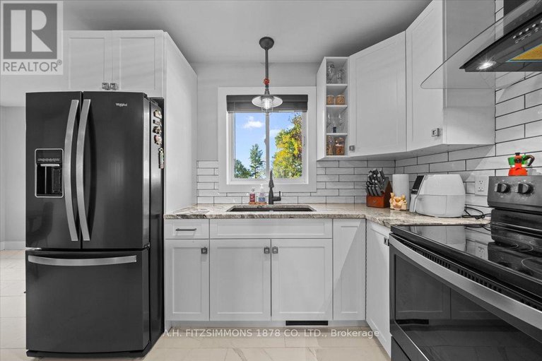 29037690/3791-carp-road/carp/ottawa/ontario/K0A1L0_10