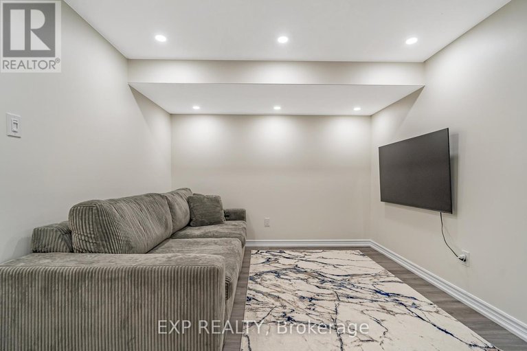 28586832/76-rallidale-street/blossom-parkkemp-parkfindlay-creek/ottawa/ontario/K1X0G7_28