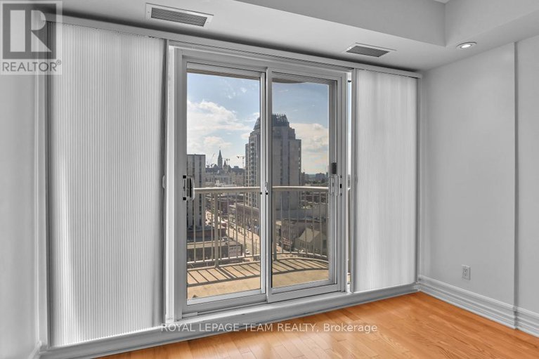 28538344/1306-200-rideau-street/sandy-hill/ottawa/ontario/K1N5Y1_27
