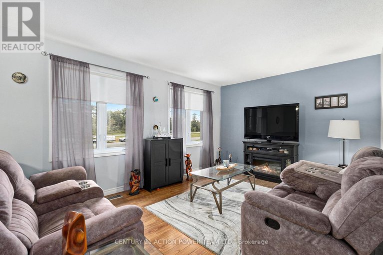 28245608/13065-riverside-drive/south-dundas-williamsburgh-twp/south-dundas/ontario/L3B5N6_2