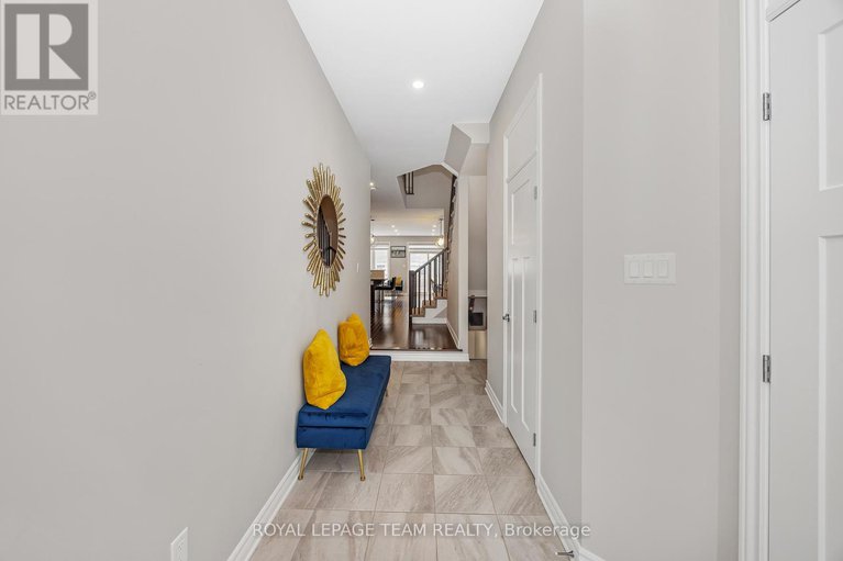 28564716/526-edenwylde-drive/remainder-of-stittsville-area/ottawa/ontario/K2S2K4_6