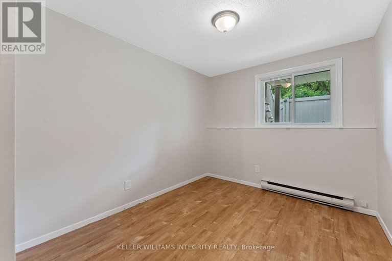 28432501/4-20-sweetbriar-circle/pheasant-run/ottawa/ontario/K2J2K4_20