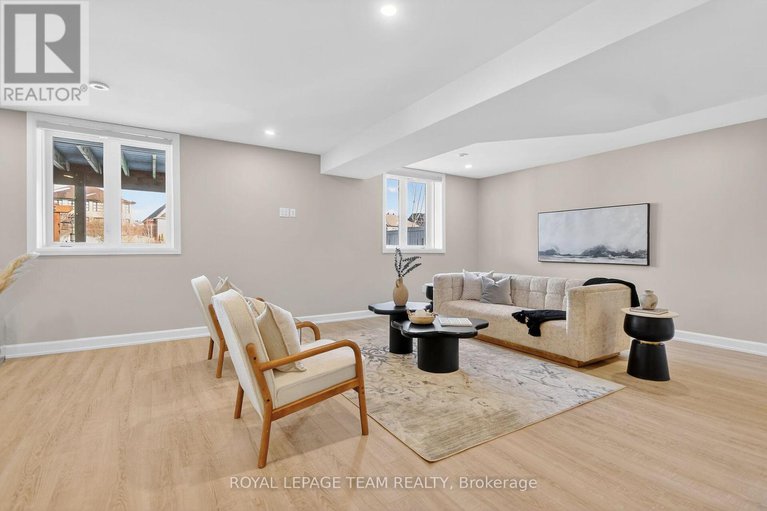 29384094/727-coast-circle/mahogany-community/ottawa/ontario/K4M0N2_22