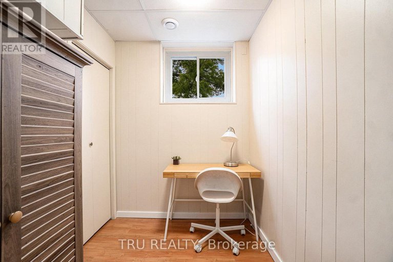 29348348/1719-meadowview-crescent-n/convent-glen-south/ottawa/ontario/K1C1T9_30