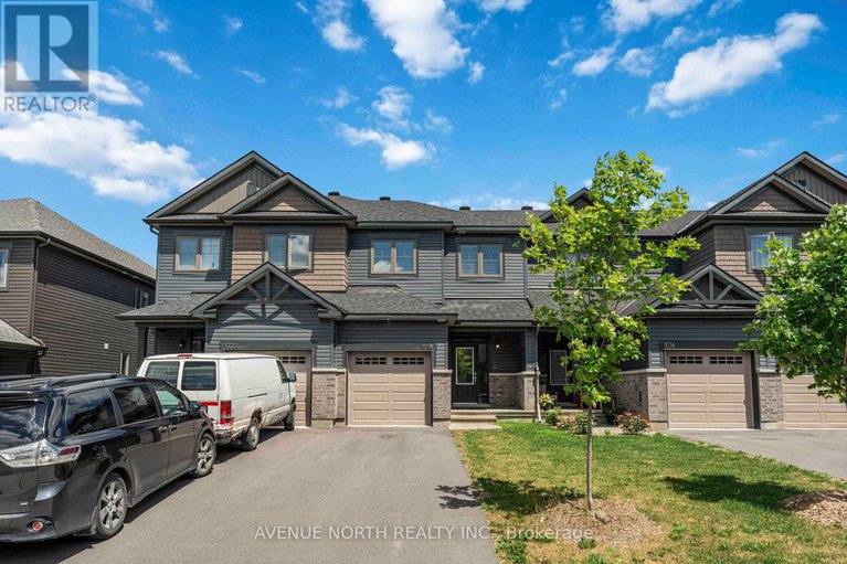 28639298/1018-kijik-crescent/blossom-parkkemp-parkfindlay-creek/ottawa/ontario/K1X0G9_3