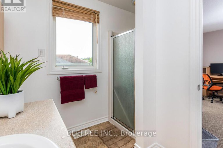 28437006/127-forestbrook-street/morgans-grantsouth-march/ottawa/ontario/K2K0A8_10