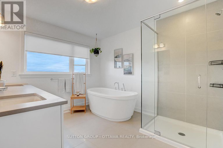 28317533/908-duxbury-lane/riverside-southgloucester-glen/ottawa/ontario/K4M0M3_24