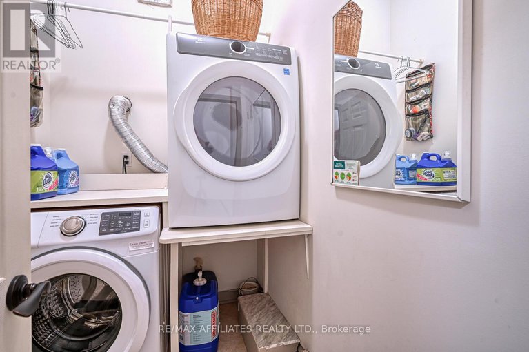 28432500/45-george-street/lanark-highlands-lanark-village/lanark-highlands/ontario/K0G1K0_23