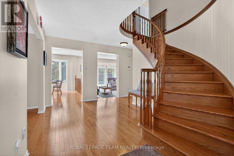 29494254/11-speers-crescent/bridlewood/ottawa/ontario/K2M1W1_21