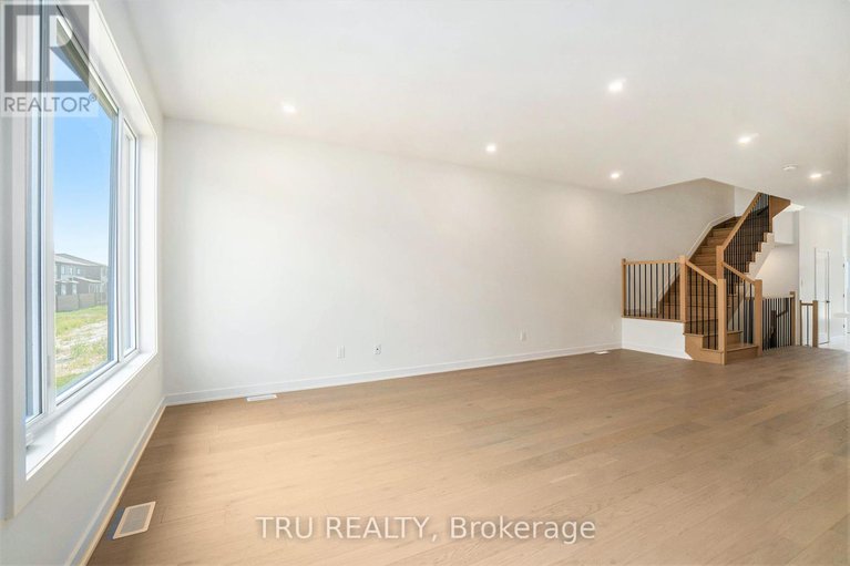 28864708/939-cologne-street/embrun/russell/ontario/K0A1W0_8