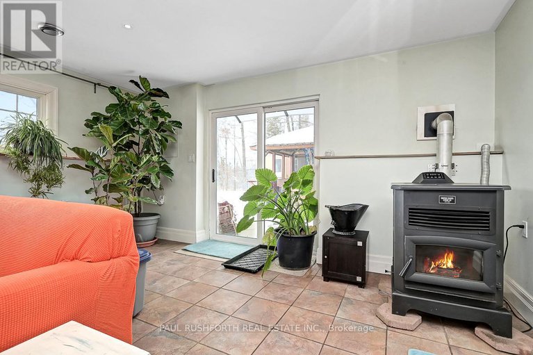 29438324/712-flat-rapids-road/mcnabbraeside-twps/mcnabbraeside/ontario/K7S3G8_30