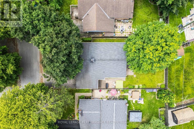 29578731/1989-michigan-avenue/urbandale-acres/ottawa/ontario/K1H6Y1_48