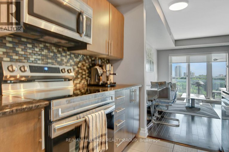 28923008/1101-90-landry-street/vanier/ottawa/ontario/K1L0A9_10