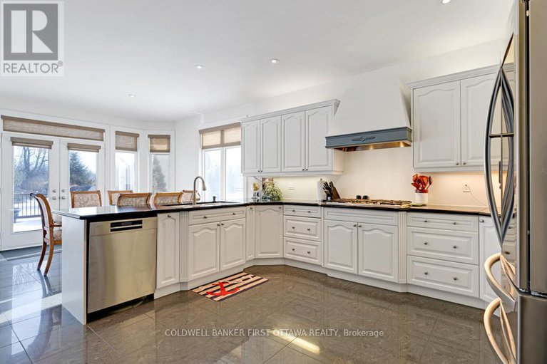 28050284/556-west-point-drive/drummondnorth-elmsley-north-elmsley-twp/drummondnorth-elmsley/ontario/K7H3C7_16