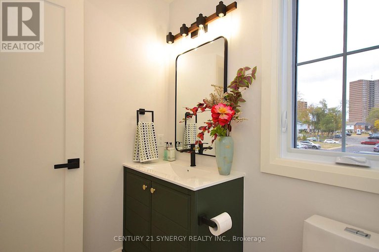 29092514/32-660-hochelaga-street/carson-meadows/ottawa/ontario/K1K2E9_43