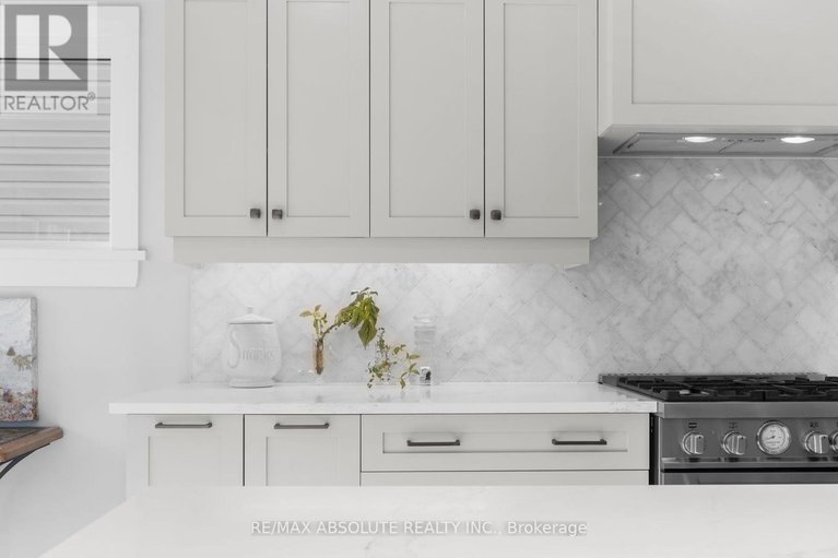 28939991/90-porter-street/stittsville-south/ottawa/ontario/K2S2L8_10