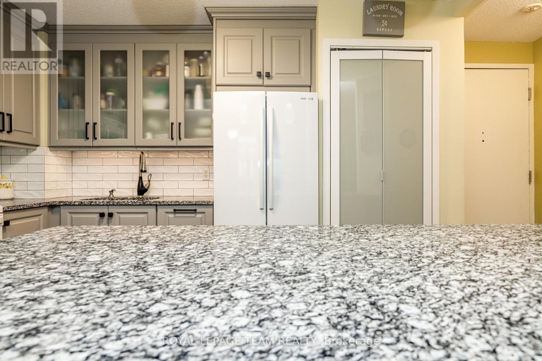 29184841/115-1025-grenon-avenue/fairfield-heights/ottawa/ontario/K2B8S5_12