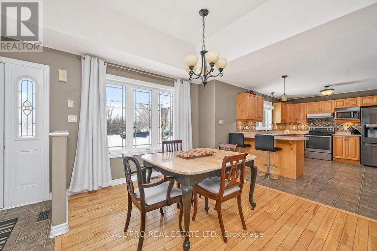 29232392/1264-lori-elizabeth-street/north-dundas-mountain-twp/north-dundas/ontario/K0C2K0_6