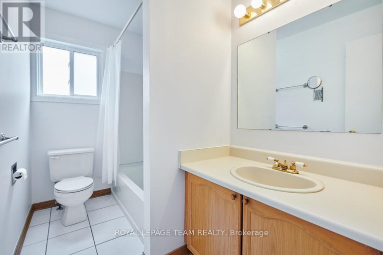 28798160/16-chickasaw-crescent/bridlewood/ottawa/ontario/K2M1M4_22