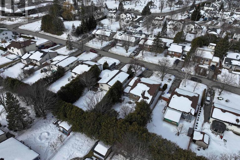 29448325/610-oxford-street-e/kemptville/north-grenville/ontario/K0G1J0_61