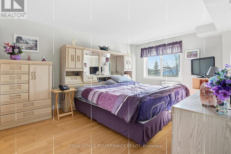 29387660/412-225-alvin-road-n/manor-park/ottawa/ontario/K1L4H6_14