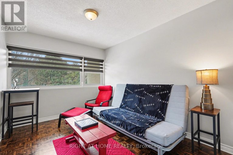 29439108/121-12-corkstown-road/lakeview-park/ottawa/ontario/K2H5B3_21