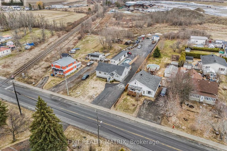 29241507/213-longueuil-street/lorignal/champlain/ontario/K0B1K0_30