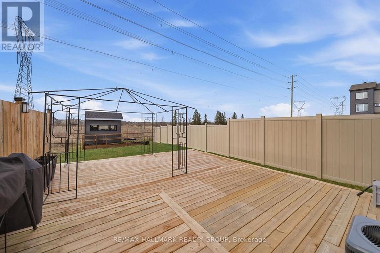 29648868/278-livery-street/emerald-meadowstrailwest/ottawa/ontario/K2V0S1_33