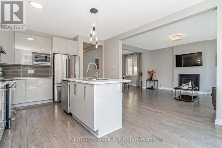 28595256/25-clonfadda-terrace/half-moon-bay/ottawa/ontario/K2J6E7_20