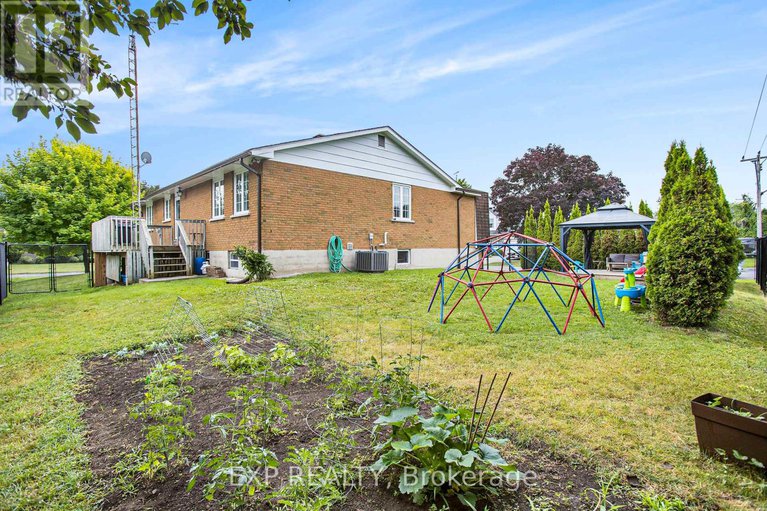 28598895/47-meikle-street/morrisburg/south-dundas/ontario/K0C1X0_29