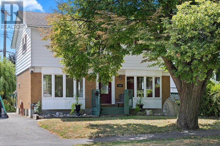 28767158/2326-harding-road/elmvale-acresurbandale/ottawa/ontario/K1G3B9_1