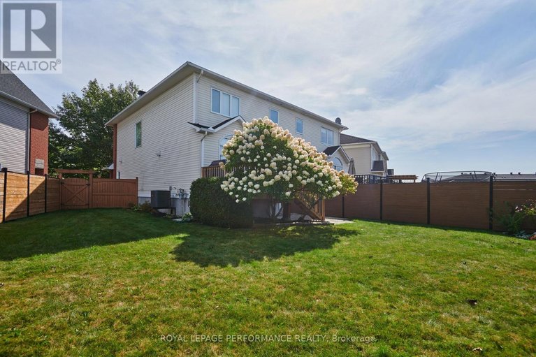 29647824/2104-liska-street/avalon-east/ottawa/ontario/K4A4J6_35