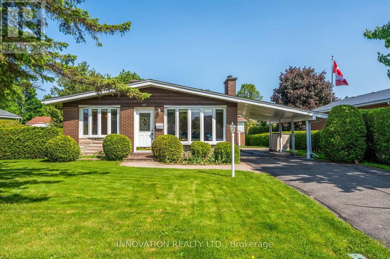 40 Hadley Circle